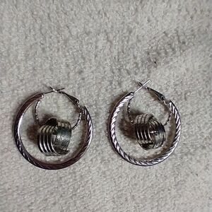 Silvertone round large wire earrings